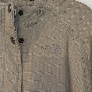 Women’s Large North Face Hyvent Trench Coat